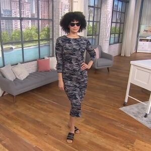 G.I.L.I. Knit Midi Dress. Size: Petite 1X Color: Black/Gray Camo NWOT